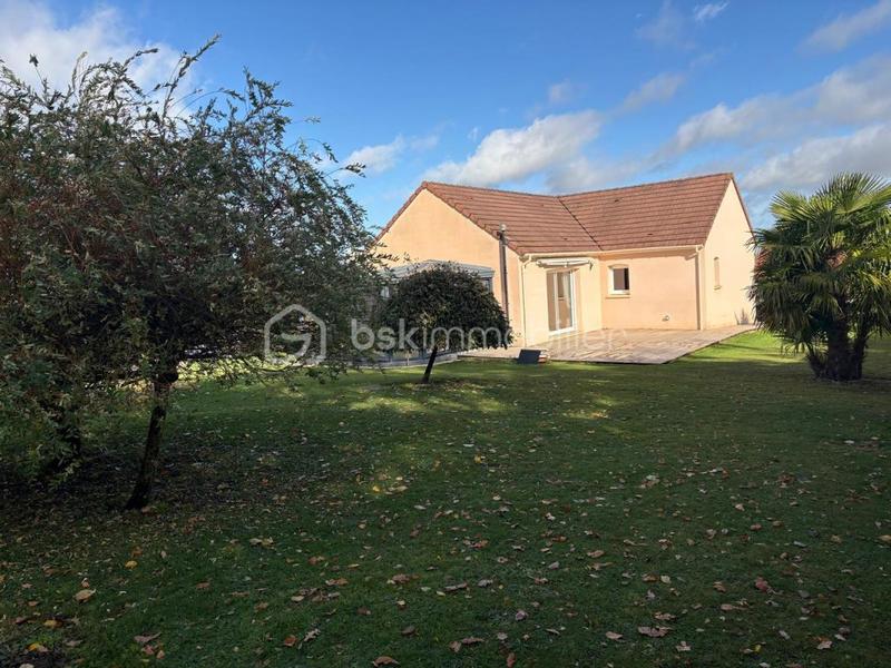 Maison - 92 m² - 5 pièces