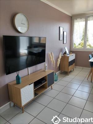 Chambre - 14 m² - 1 pièce