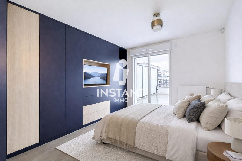 Appartement - 102 m² - 5 pièces