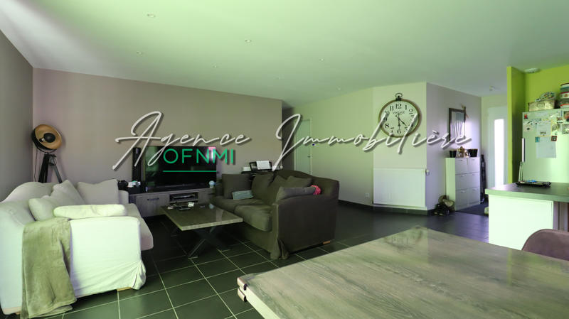 Maison - 98 m² - 4 pièces