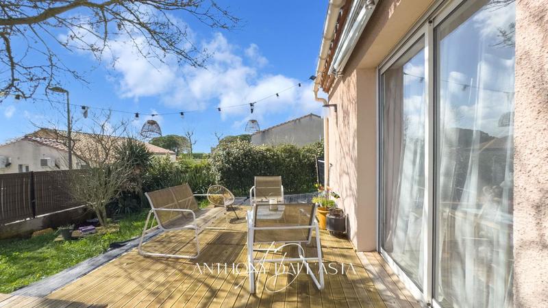 Maison - 90 m² - 4 pièces