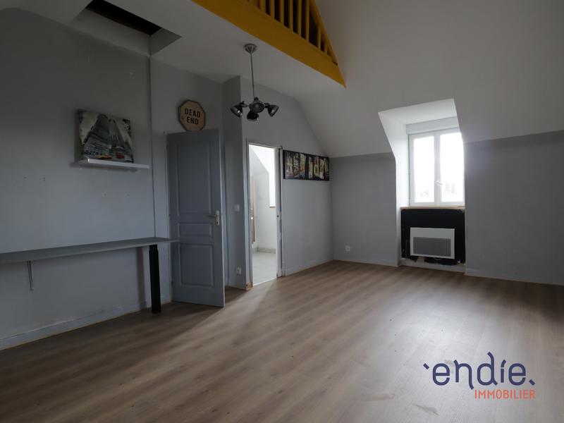 Maison - 300 m² - 10 pièces