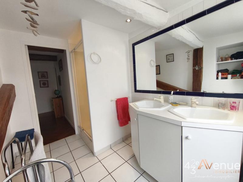 Appartement - 208 m² - 5 pièces