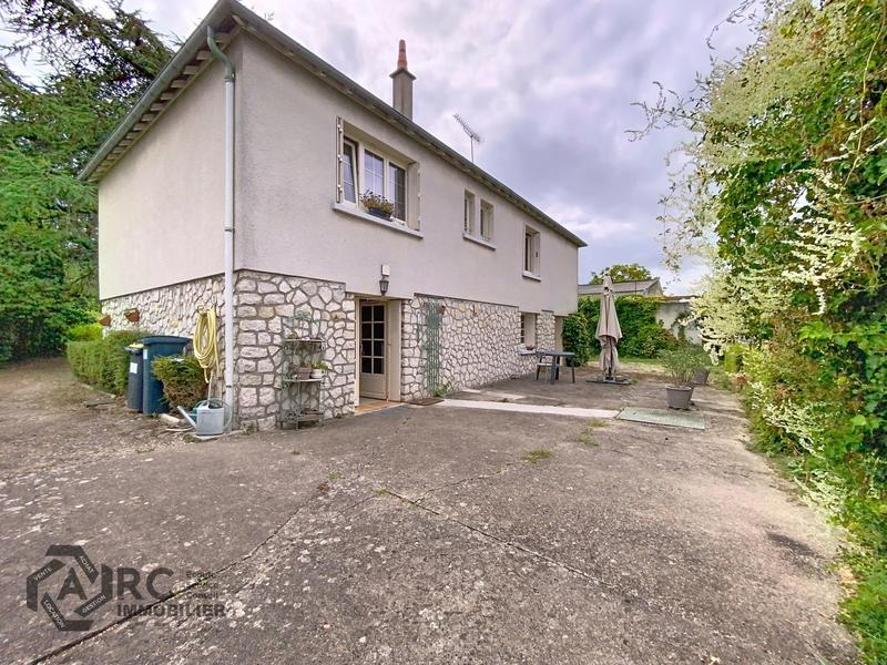 Maison - 144 m² - 6 pièces