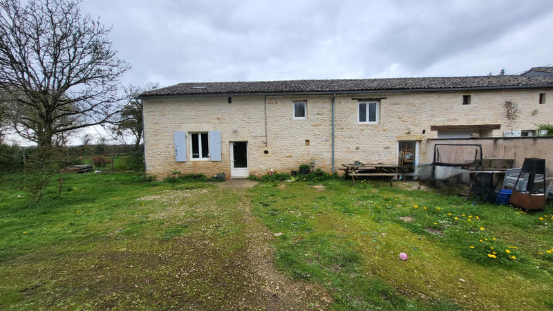 Maison - 80 m² - 4 pièces