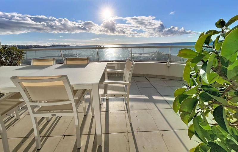 Appartement - 93 m² - 3 pièces