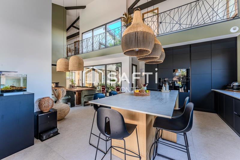 Villa - 324 m² - 7 pièces