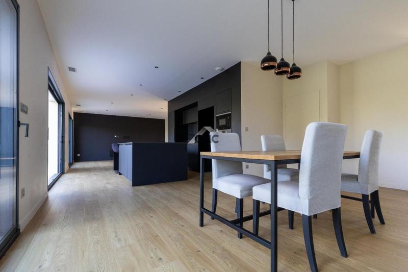 Villa - 151 m² - 5 pièces