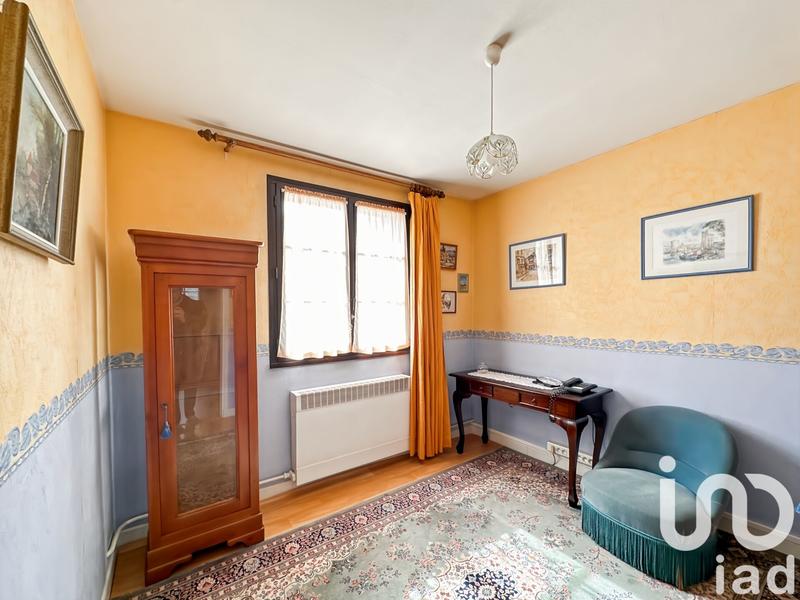 Maison - 180 m² - 8 pièces