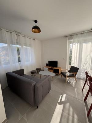 Chambre - 13 m² - 1 pièce