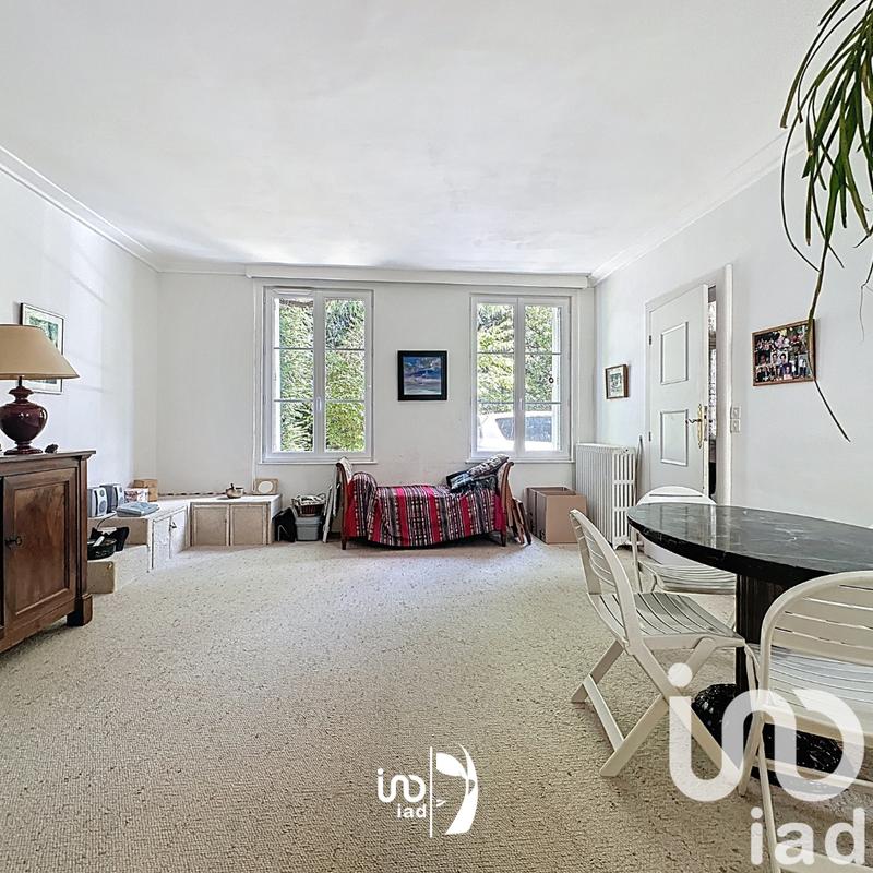 Maison - 246 m² - 7 pièces