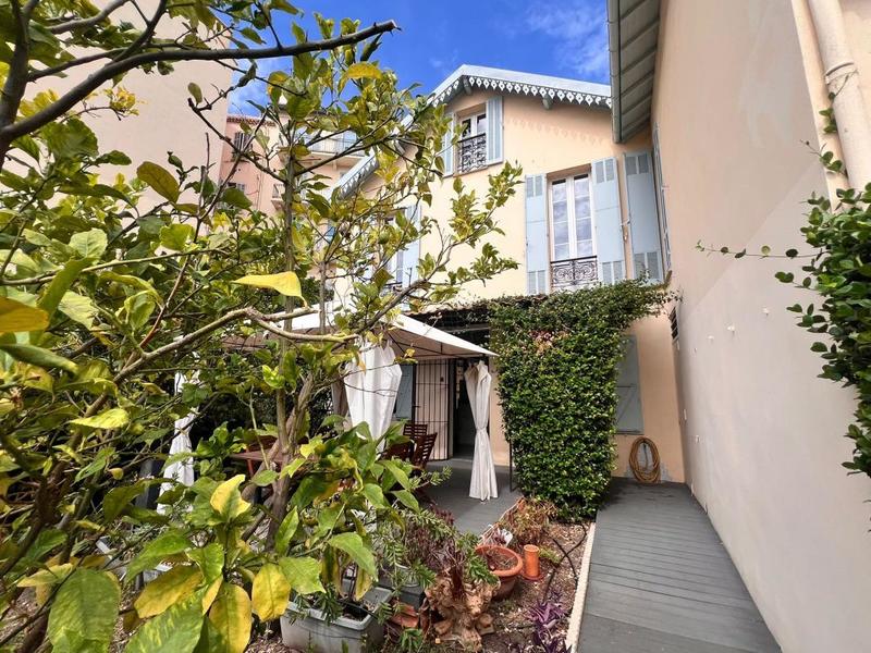 Maison - 164 m² - 6 pièces