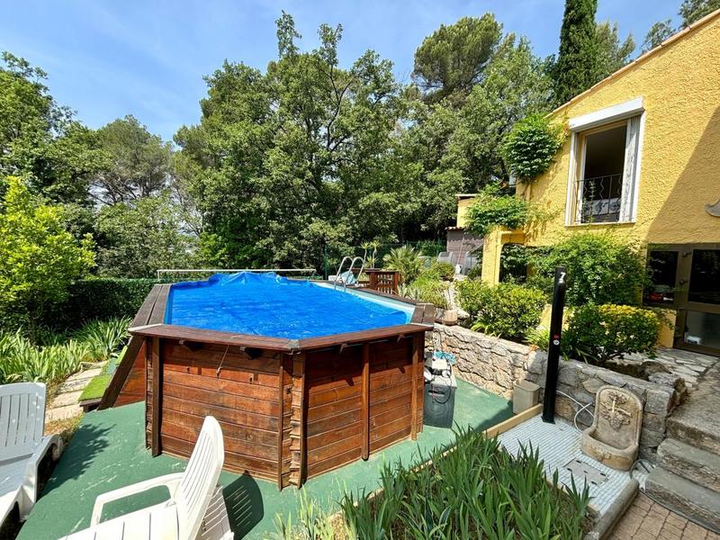 Maison - 167 m² - 5 pièces