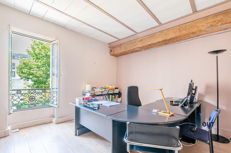 Bureau - 757 m²