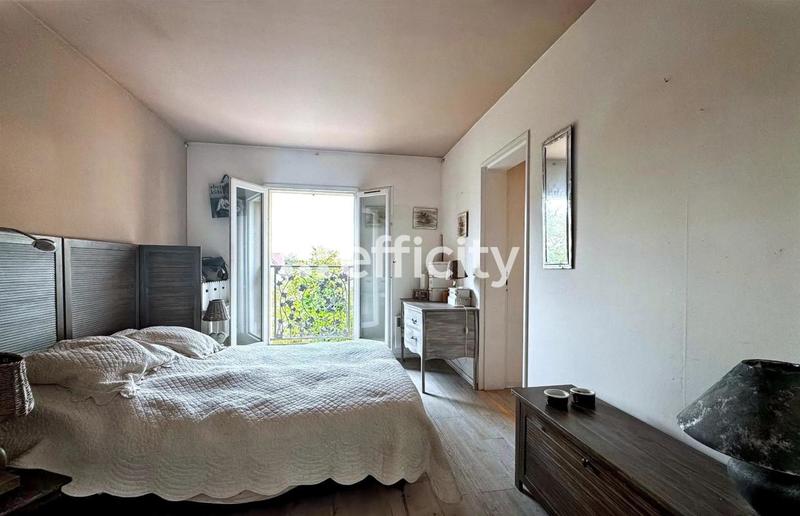 Maison - 188 m² - 7 pièces