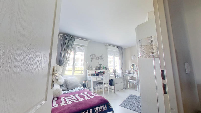 Appartement - 134 m² - 6 pièces