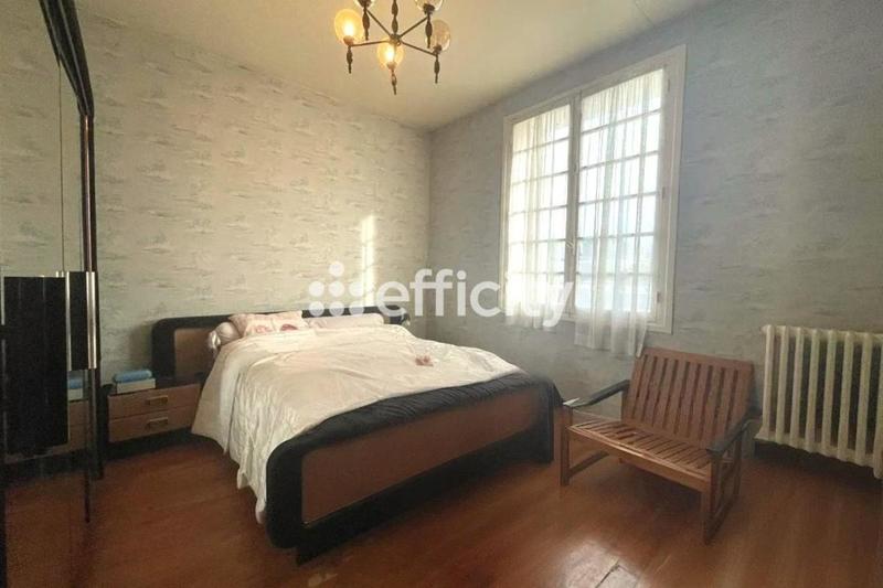 Maison - 265 m² - 8 pièces