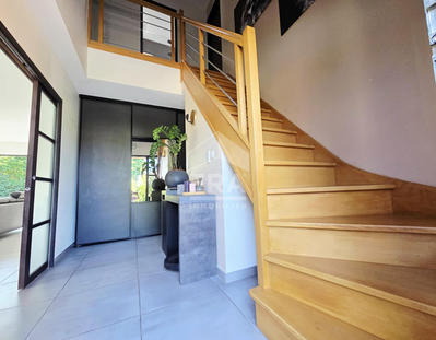 Maison - 160 m² - 5 pièces