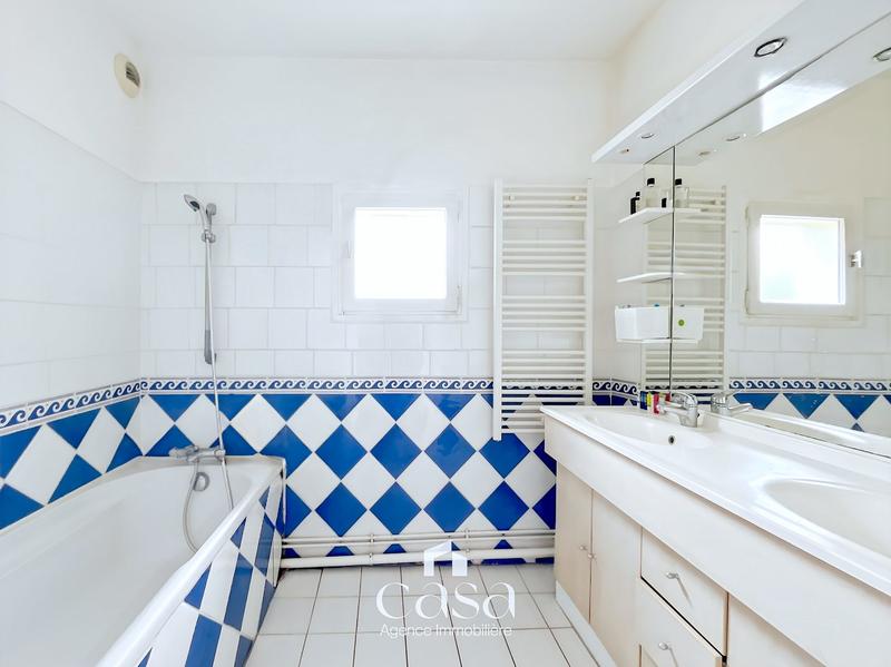 Appartement - 83 m² - 4 pièces