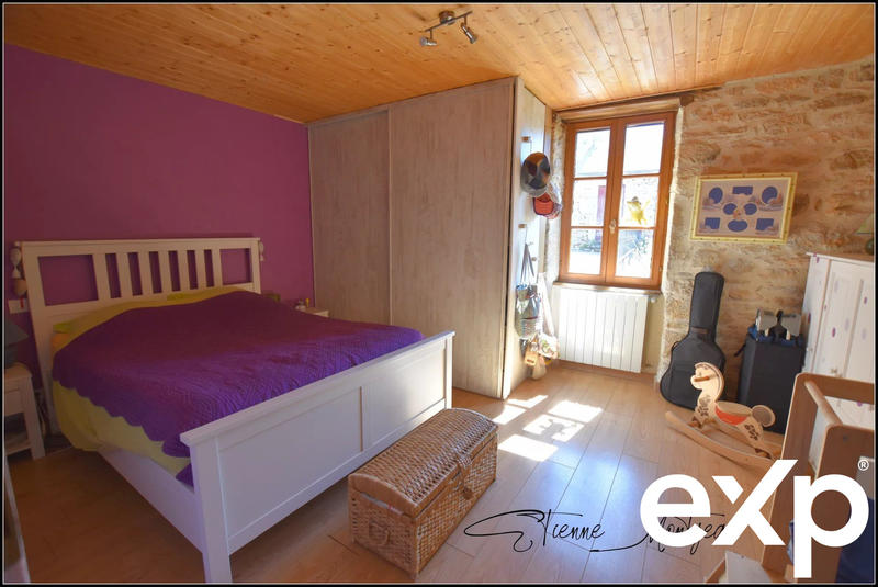 Maison traditionnelle - 157 m² - 6 pièces