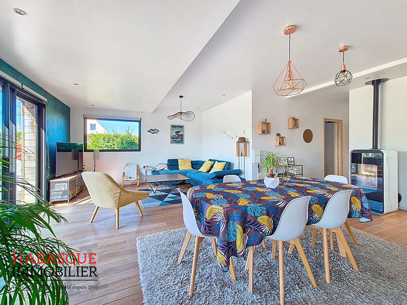 Maison - 153 m² - 7 pièces