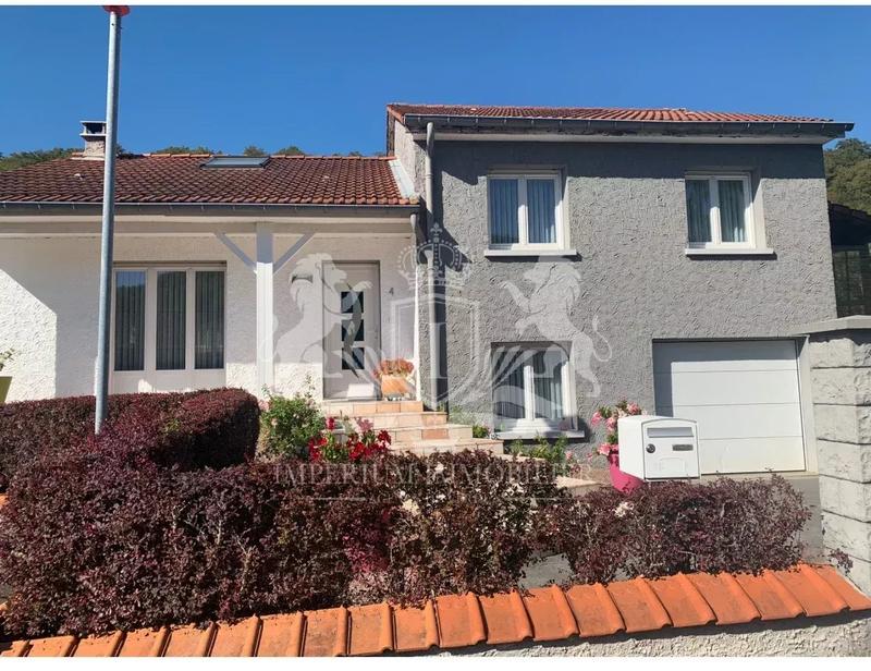 Maison - 140 m² - 4 pièces