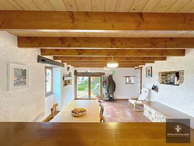 Maison - 340 m² - 8 pièces