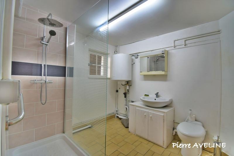 Maison - 161 m² - 8 pièces