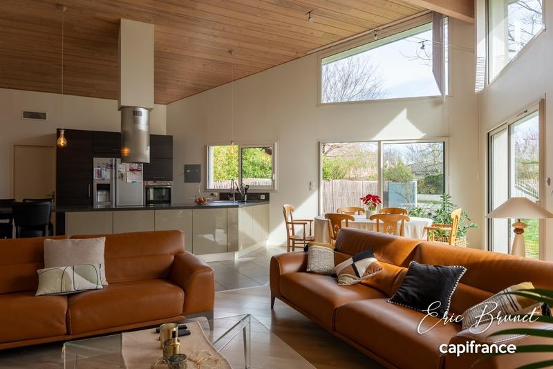 Maison - 142 m² - 6 pièces