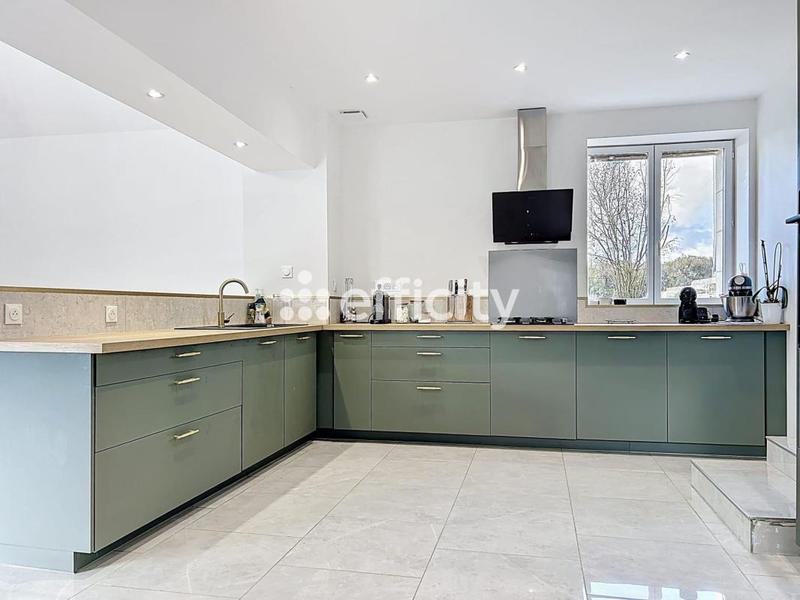 Maison - 150 m² - 6 pièces