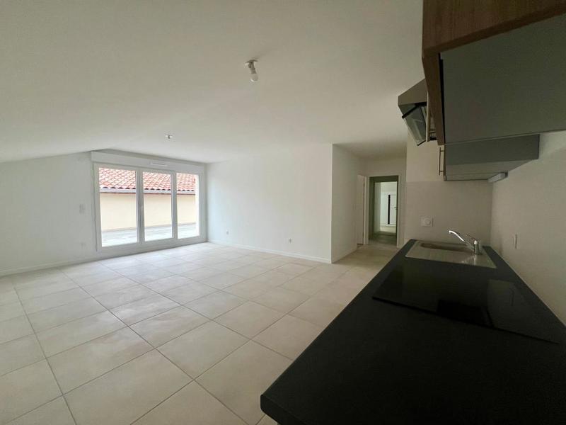 Appartement - 85 m² - 4 pièces