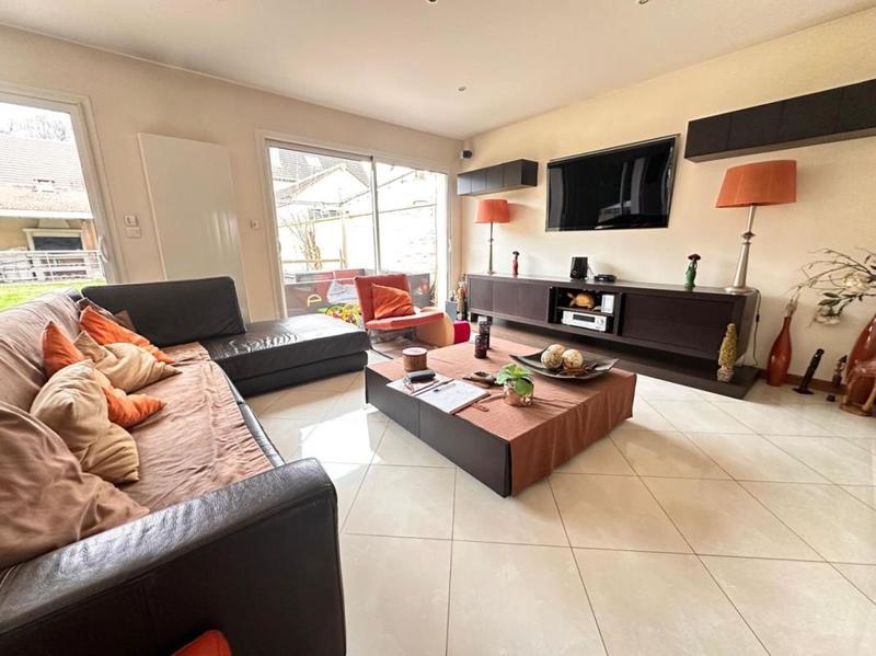 Maison - 149 m² - 6 pièces