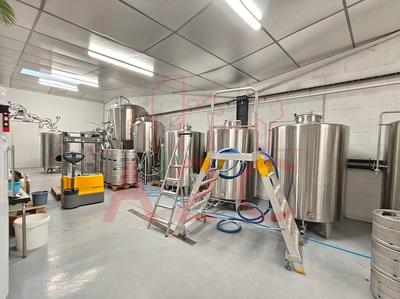 Fonds de commerce - 663 m²