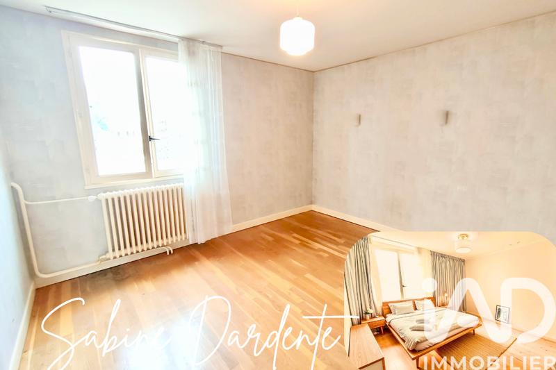 Maison - 97 m² - 5 pièces