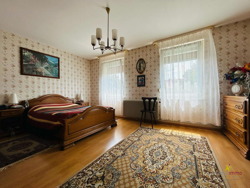 Maison traditionnelle - 135 m² - 5 pièces