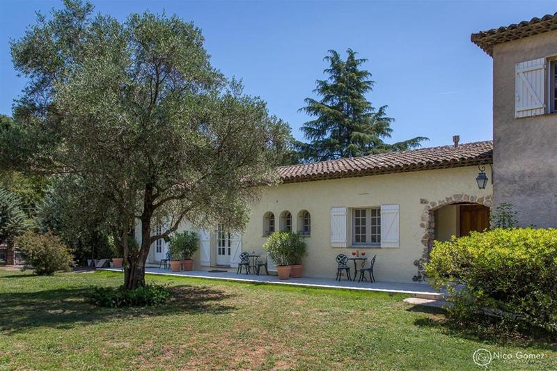 Villa - 350 m² - 10 pièces