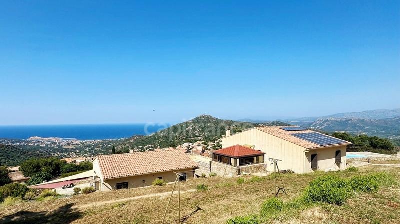 Propriété - 218 m² - 7 pièces