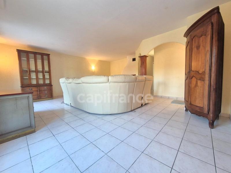 Maison - 190 m² - 7 pièces