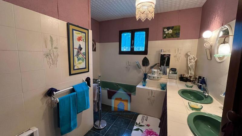 Villa - 195 m² - 6 pièces