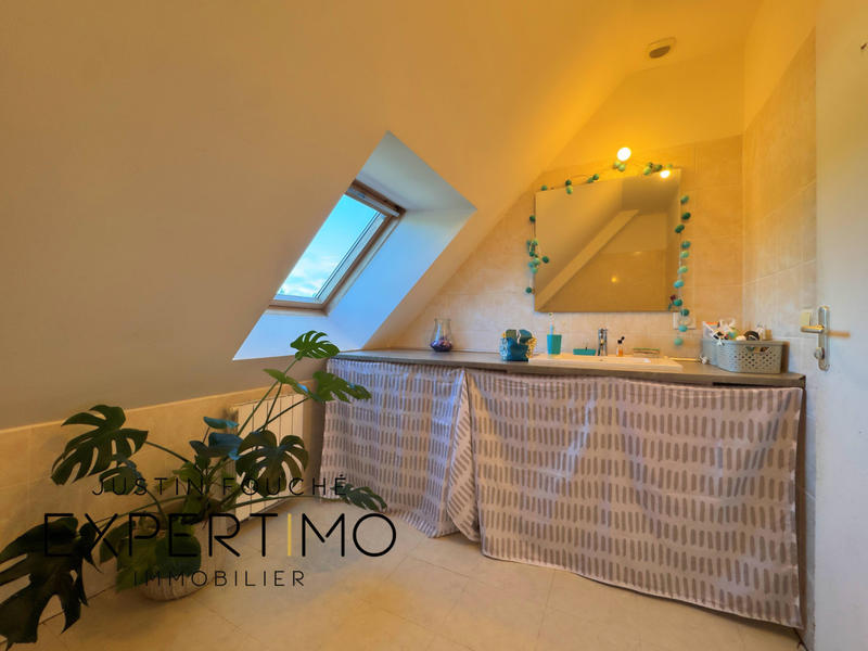 Maison - 156 m² - 7 pièces