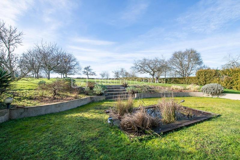 Longère - 390 m² - 11 pièces