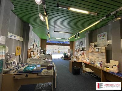 Local commercial - 109 m²
