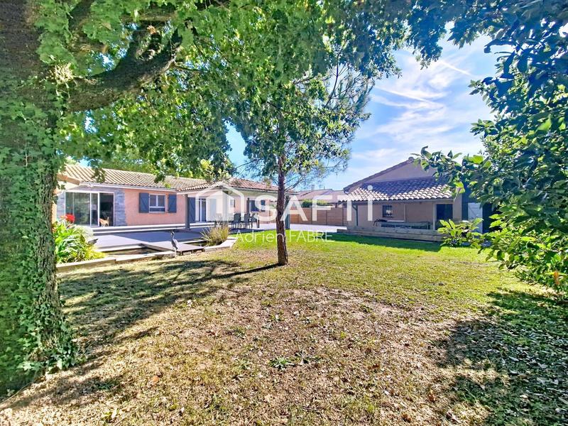 Maison - 140 m² - 5 pièces