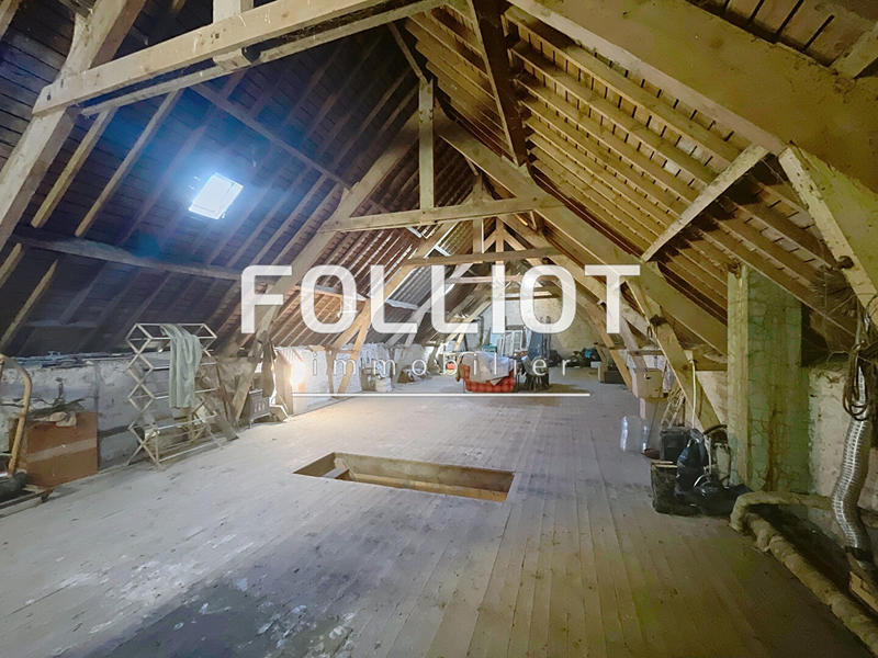 Maison - 200 m² - 8 pièces