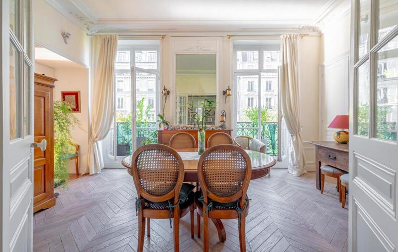 Appartement - 111 m² - 5 pièces