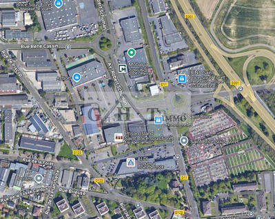 Local commercial - 935 m²