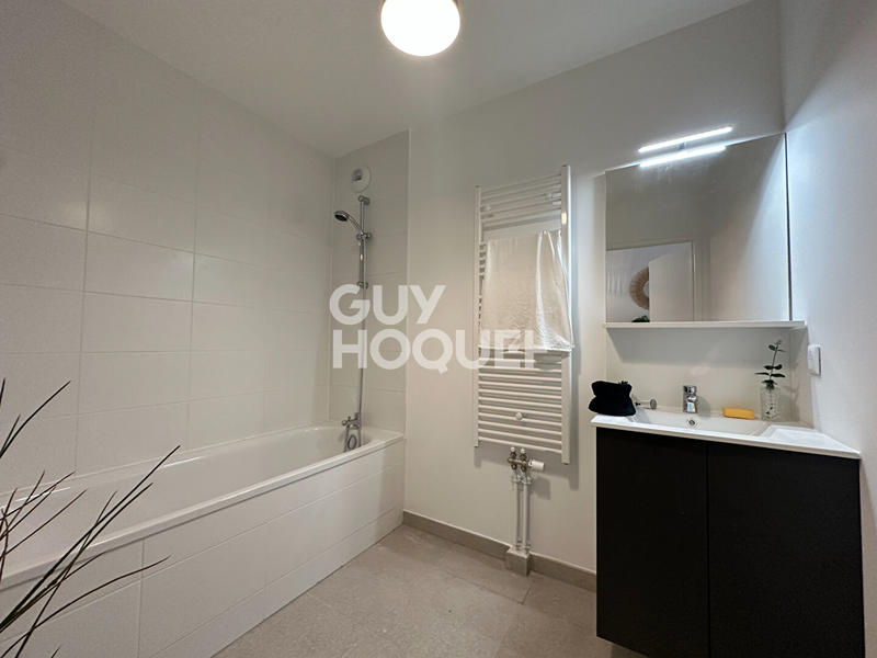 Appartement - 90 m² - 4 pièces