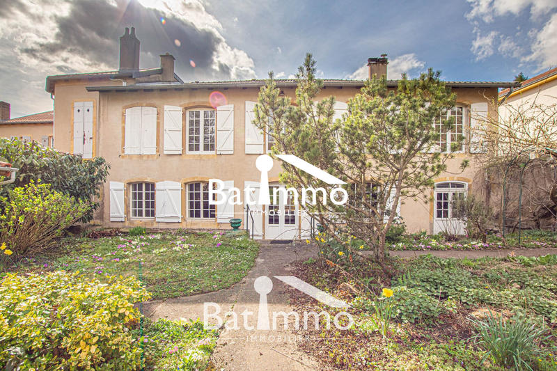 Villa - 320 m² - 10 pièces