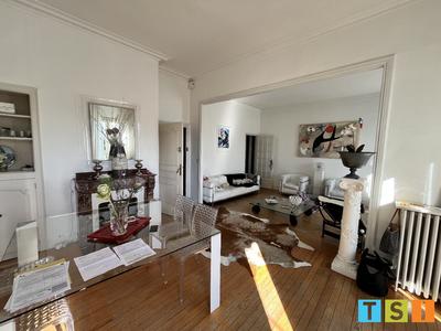 Maison bourgeoise - 295 m² - 12 pièces