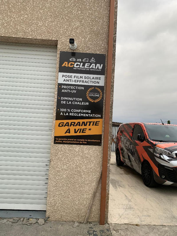 Magasins - 98 m² - 2 pièces